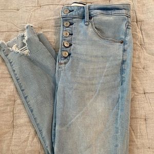 Abercrombie light wash high wasted skinny Jean